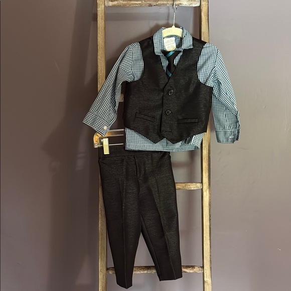 Van Heusen Black and Blue Checkered Outfit - Picture 1 of 5